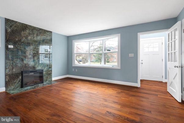 Empty room, Fireplace, Interior, Wood Texture Flooring
