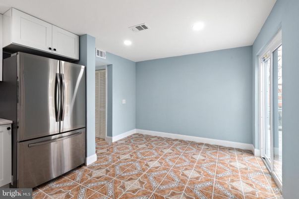 Empty room, Interior, Kitchen, Recessed Lighting, Stainless Steel Appliances