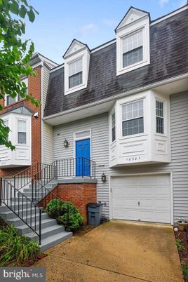 Attached, Exterior, Facade, Brick Facade, Cape Cod