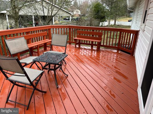 Exterior, Wood Texture Flooring