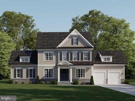 Attached, Exterior, Facade, Farmhouse