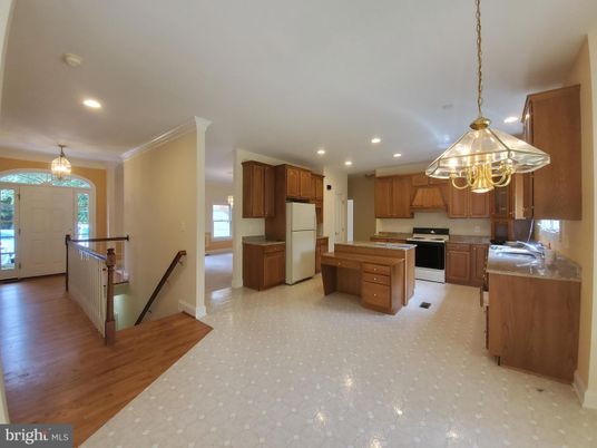 Chandelier, Interior, Kitchen, Pendant Lights, Recessed Lighting, Wood Texture Flooring