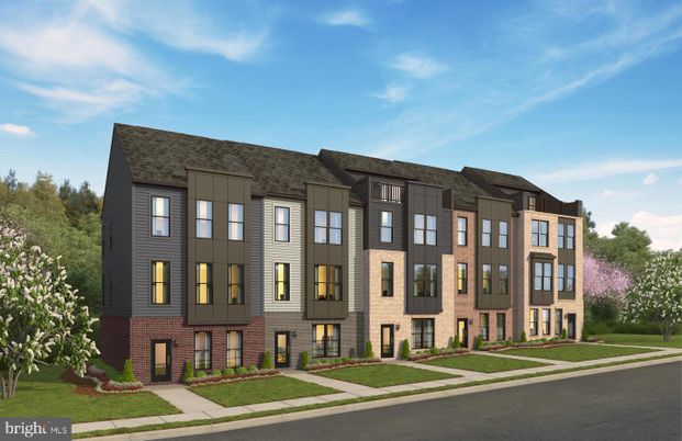 Exterior, Facade, Rowhouse