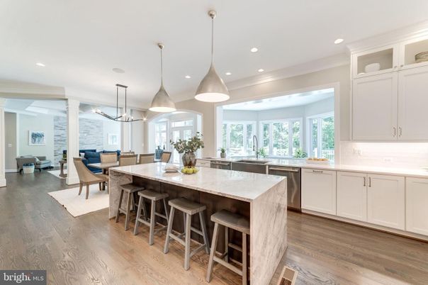Dining room, Interior, Kitchen, Living room, Pendant Lights, Recessed Lighting, Stainless Steel Appliances, Wood Texture Flooring