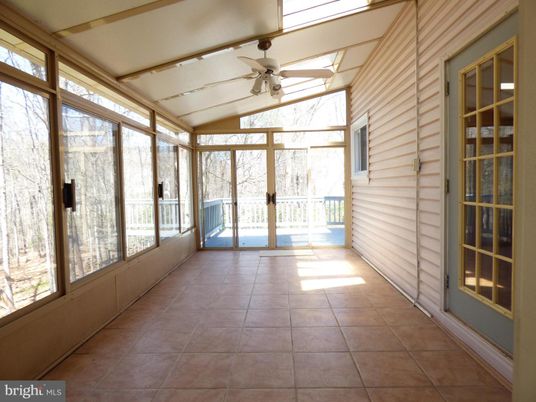Empty room, Interior, Sun Room