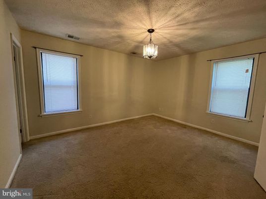 Empty room, Interior, Pendant Lights