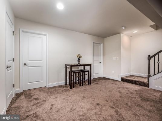 Dining room, Interior, Recessed Lighting