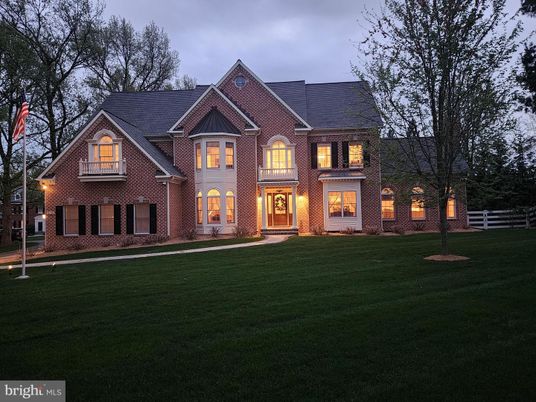 Exterior, Facade, Brick Facade, Brick Traditional