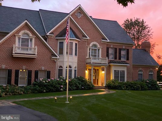 Exterior, Facade, Brick Facade, Brick Traditional
