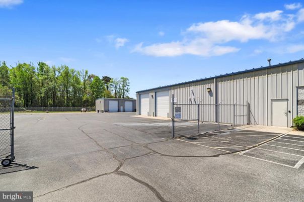 Detached Garage, Exterior