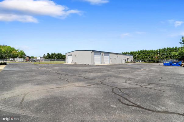 Detached Garage, Exterior