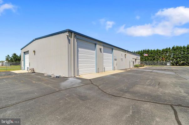 Detached Garage, Exterior