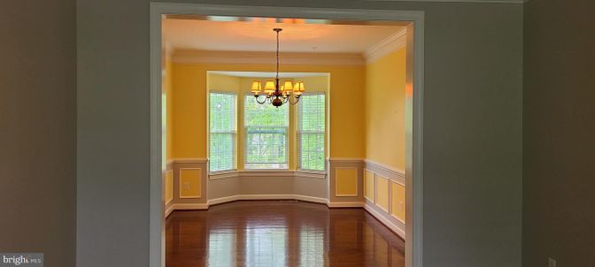 Chandelier, Empty room, Interior, Wood Texture Flooring