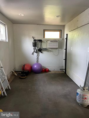 Fitness Equipment, Interior, Recessed Lighting