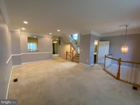 Empty room, Interior, Pendant Lights, Recessed Lighting