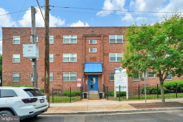 Exterior, Facade, Brick Facade, Condo Building