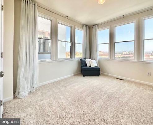 Empty room, Interior, Sun Room