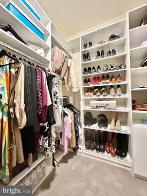 Interior, Walk-in Closets