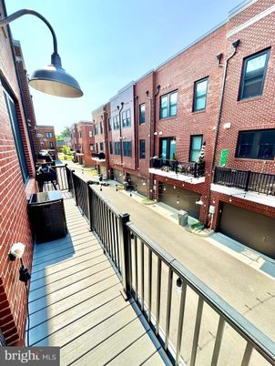 Exterior, Wood Texture Flooring
