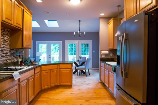 Chandelier, Dining room, Interior, Kitchen, Pendant Lights, Recessed Lighting, Wood Texture Flooring