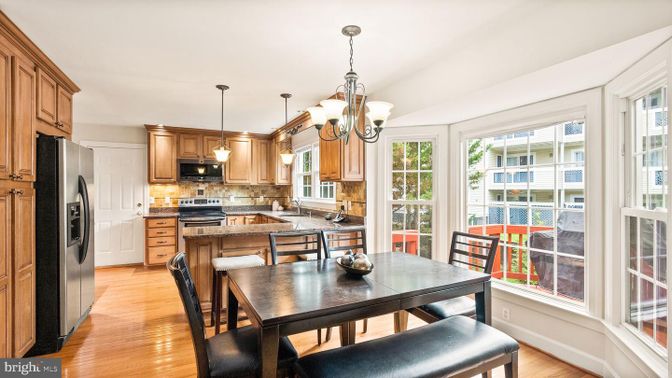 Dining room, Interior, Kitchen, Pendant Lights, Wood Texture Flooring