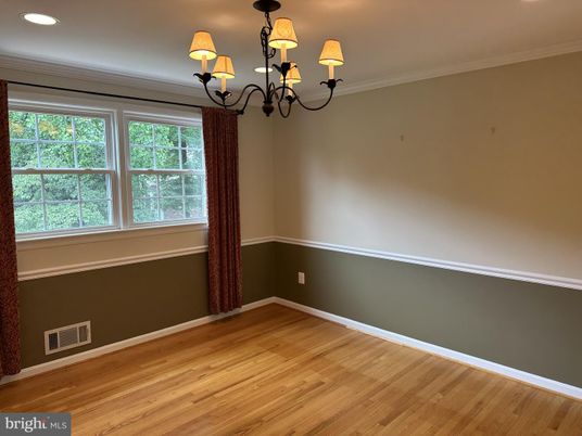 Chandelier, Empty room, Interior, Recessed Lighting, Wood Texture Flooring