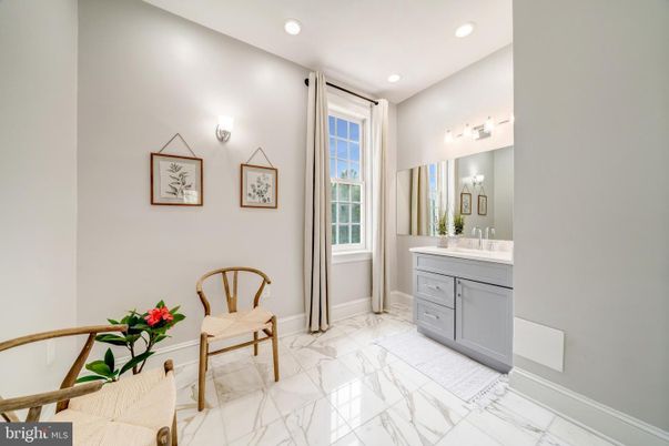 Bathroom, Interior, Marble, Recessed Lighting