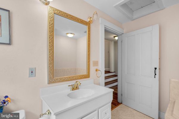 Bathroom, Interior