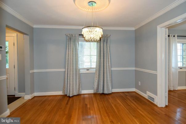 Chandelier, Empty room, Interior, Wood Texture Flooring