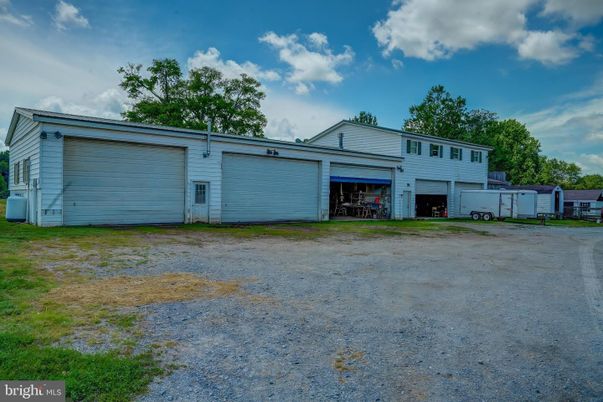 Backyard, Detached Garage, Exterior