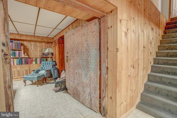 Interior, Wooden Walls