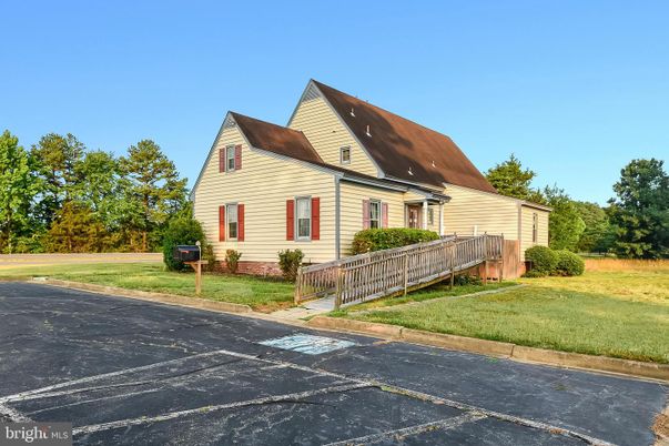 Exterior, Facade, Cape Cod