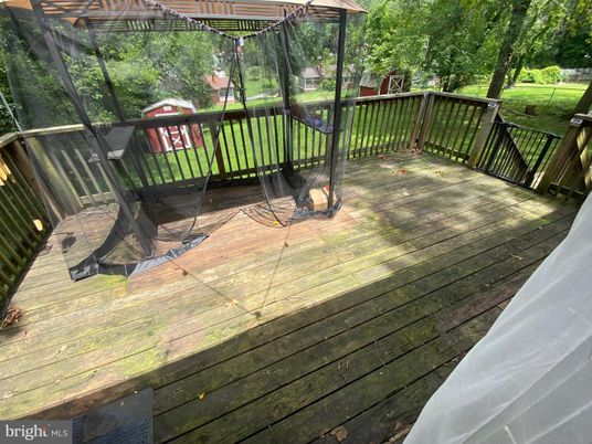 Exterior, Wood Texture Flooring