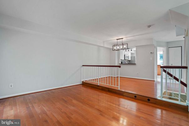 Empty room, Interior, Pendant Lights, Wood Texture Flooring