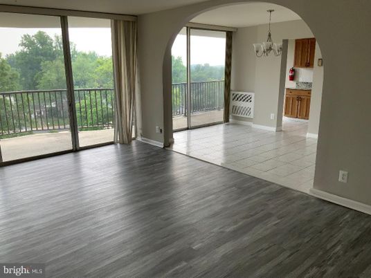 Chandelier, Empty room, Interior, Wood Texture Flooring