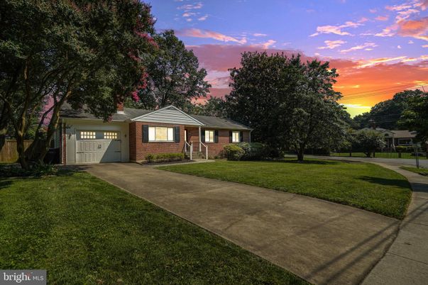 Attached, Exterior, Facade, Brick Facade, Ranch
