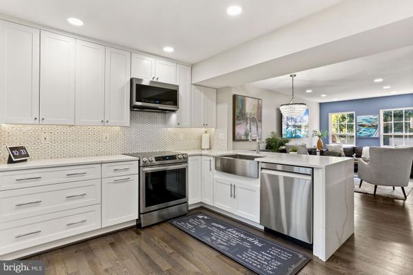 Dining room, Interior, Kitchen, Pendant Lights, Recessed Lighting, Stainless Steel Appliances, Wood Texture Flooring