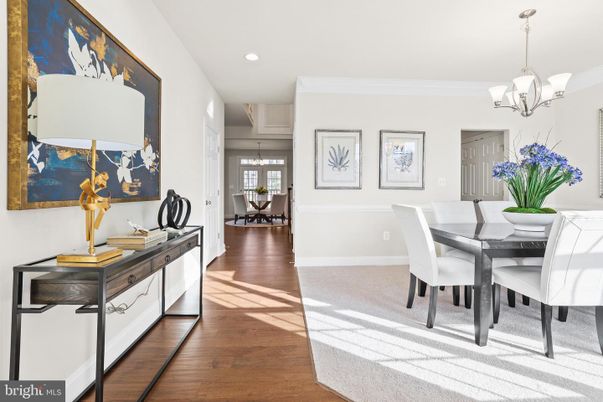 Chandelier, Dining room, Interior, Recessed Lighting, Wood Texture Flooring