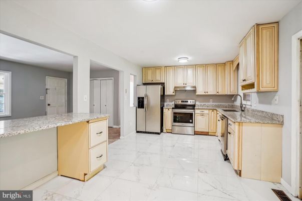 Interior, Kitchen, Marble, Stainless Steel Appliances