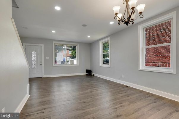 Chandelier, Empty room, Interior, Recessed Lighting, Wood Texture Flooring