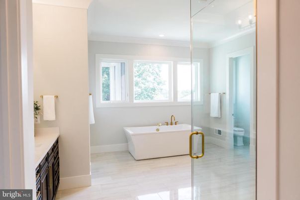 Bathroom, Free Standing Baths, Glass Shower, Interior, Recessed Lighting