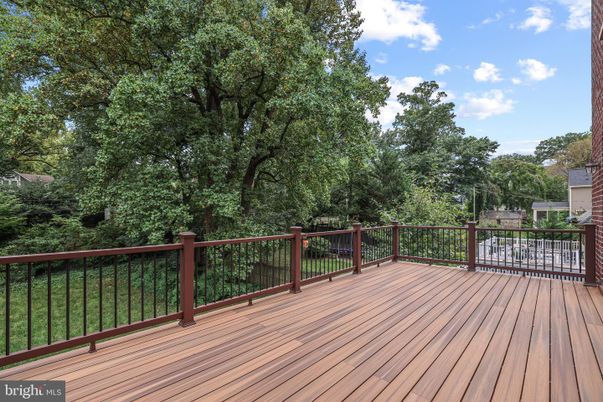 Exterior, Wood Texture Flooring