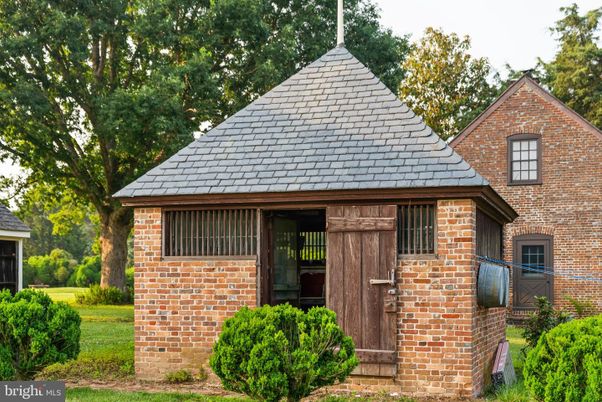 Exterior, Facade, Brick Facade, Brick Traditional