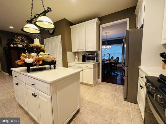 Dining room, Interior, Kitchen, Pendant Lights, Recessed Lighting