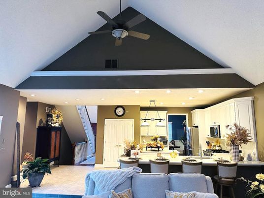 Interior, Kitchen, Pendant Lights, Recessed Lighting