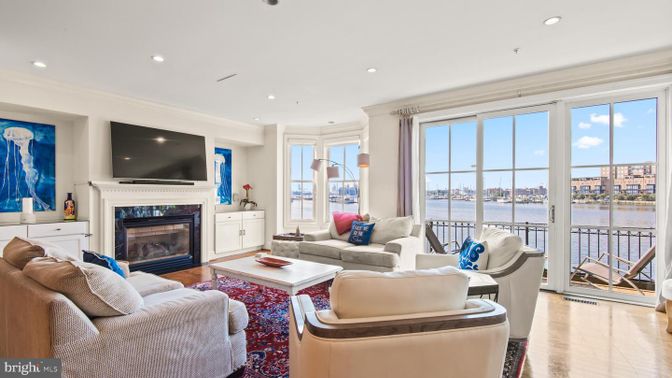 Fireplace, Interior, Living room, Recessed Lighting, Water