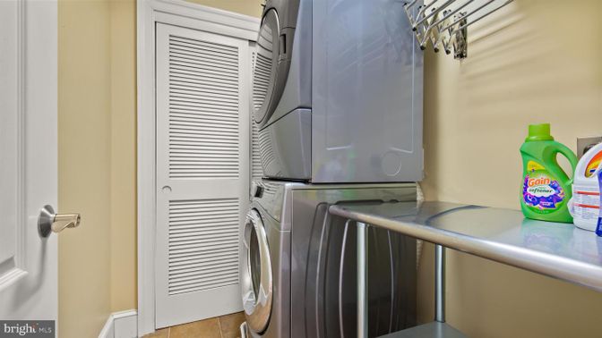 Interior, Utility Closets, Washer