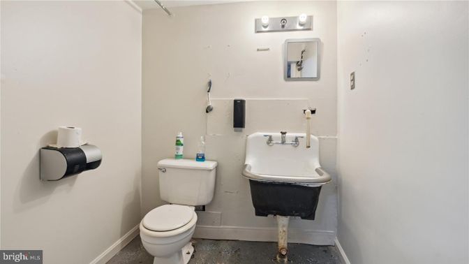 Bathroom, Interior