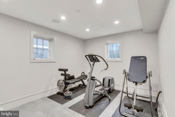Fitness Equipment, Interior, Recessed Lighting