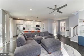 Interior, Kitchen, Living room, Pendant Lights, Recessed Lighting, Stainless Steel Appliances, Wood Texture Flooring